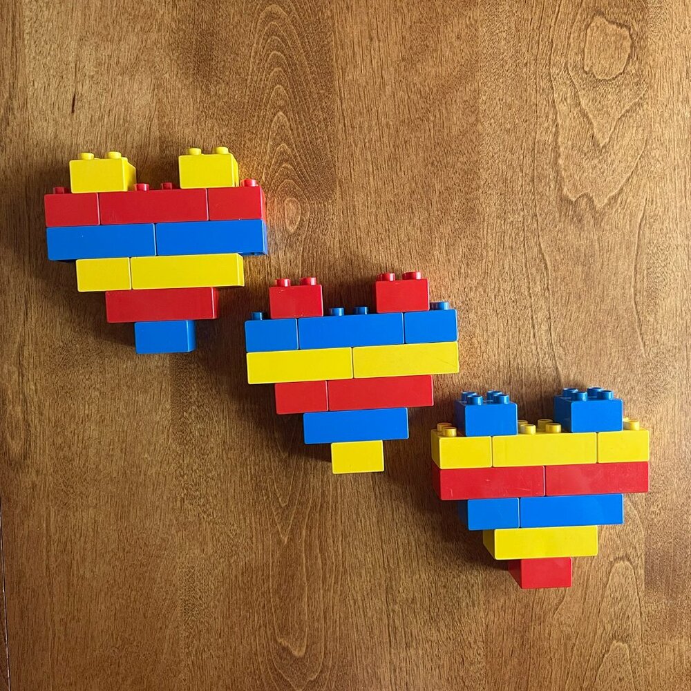 Duplo vintage primary hearts